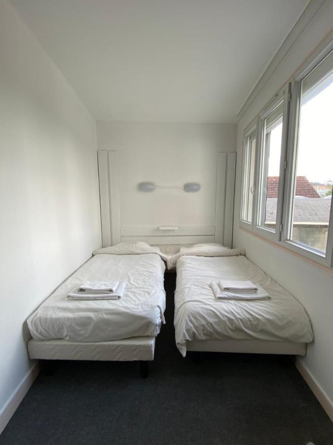 Du Centre Chartres Hotel 2*